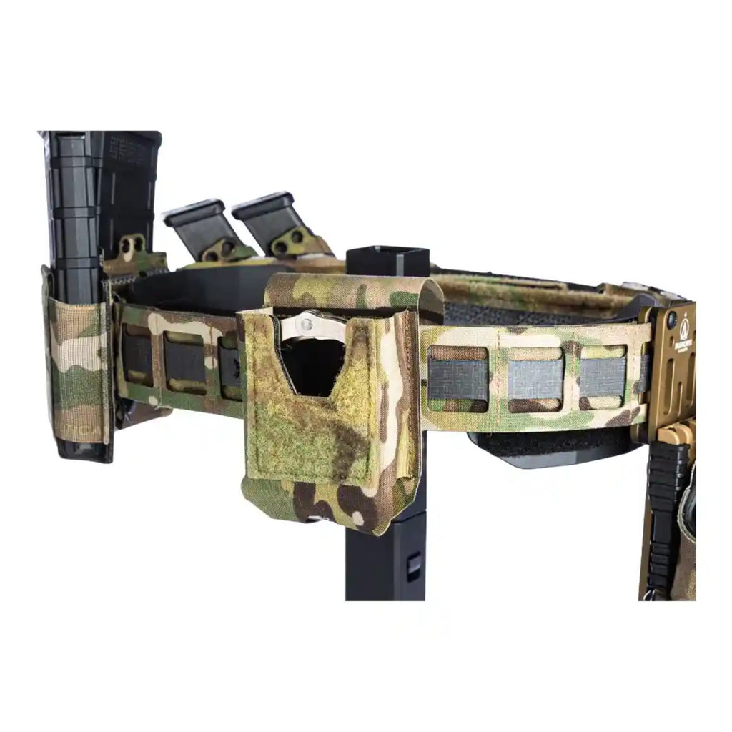 HRT-ARC-Handcuff-Pouch, Body Armor, ShotStop, Ace Link Armor, Ballistic Plates, magazine Pouches, Pistol Pouch, Rifle Pouch, AR Pouch, multicam, mlok, cnc, MOLLE, PAL, military, police, law enforcement, infantary,